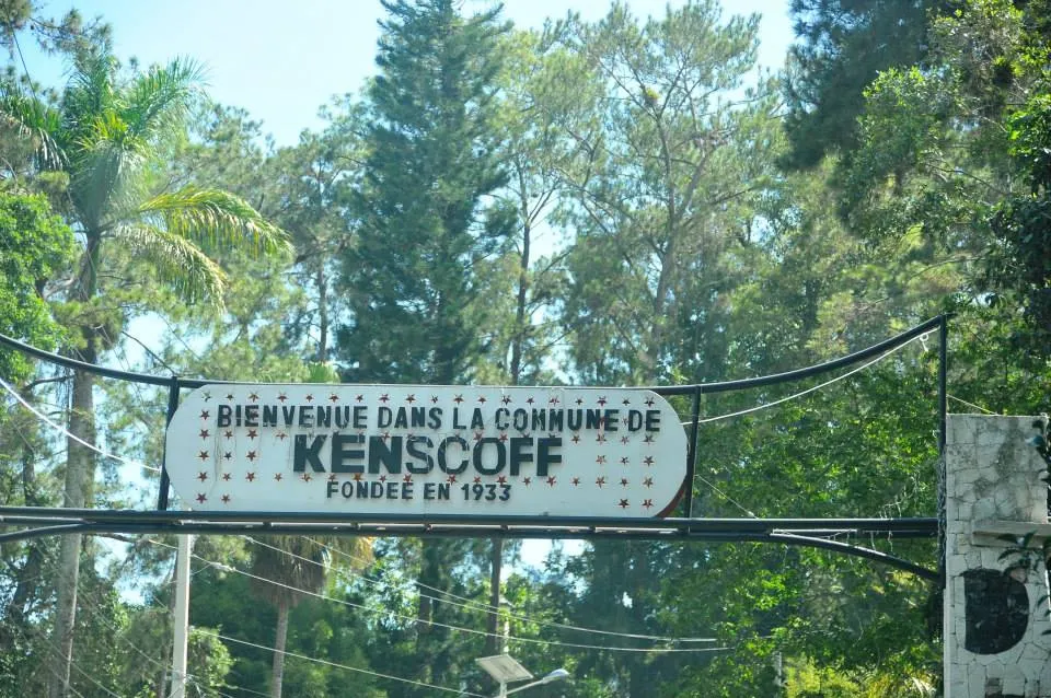 Haiti en bref: Violence, réformes, tâtonnement institutionnel et crise humanitaire