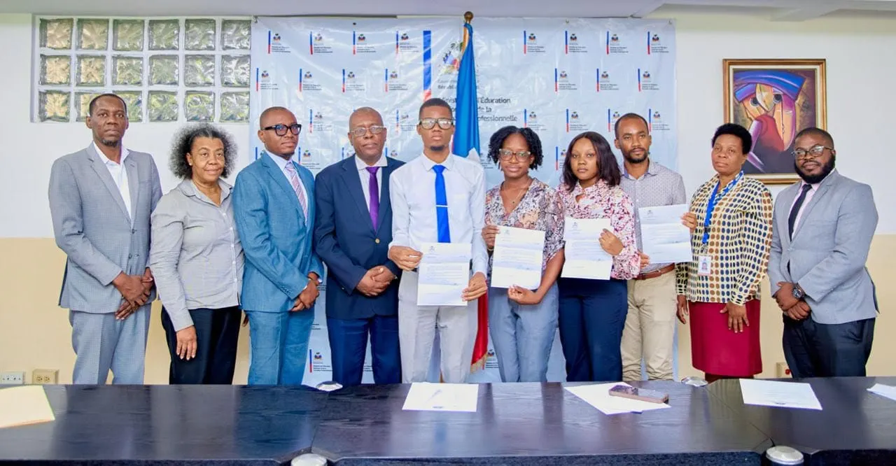 Le MENFP accueille les premiers stagiaires du Programme d'insertion des jeunes à l'emploi dans un contexte économique difficile