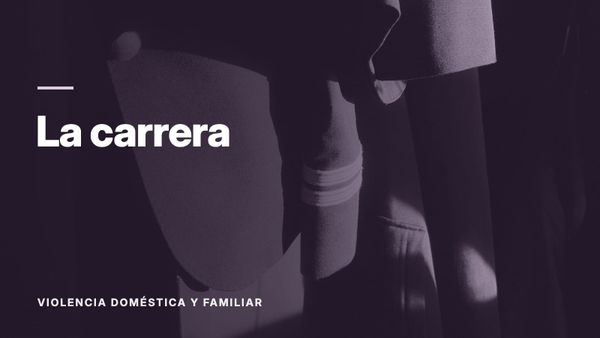 Una chaqueta de uniforme azul marino con botones plateados, a la luz del sol. Texto: «La carrera», Violencia doméstica y familiar.