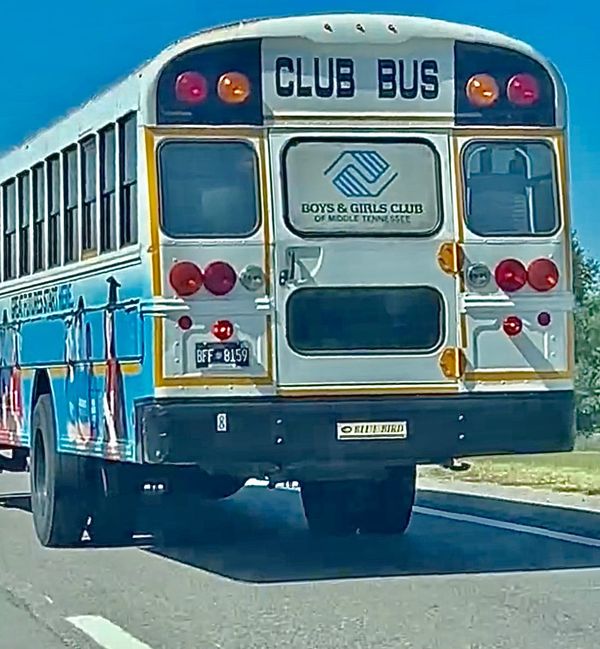 CLUB BUS