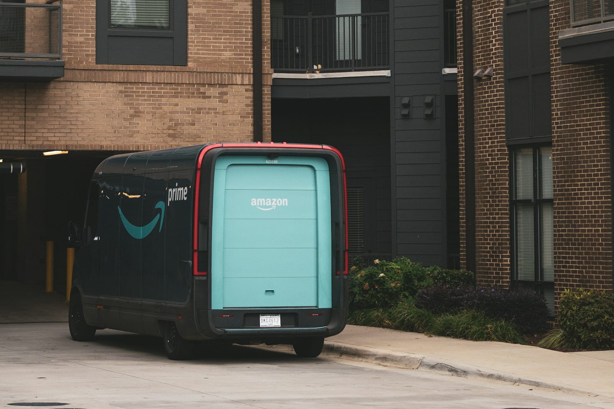 Software Update Automatically Turns off Amazon Delivery Drivers’ AC