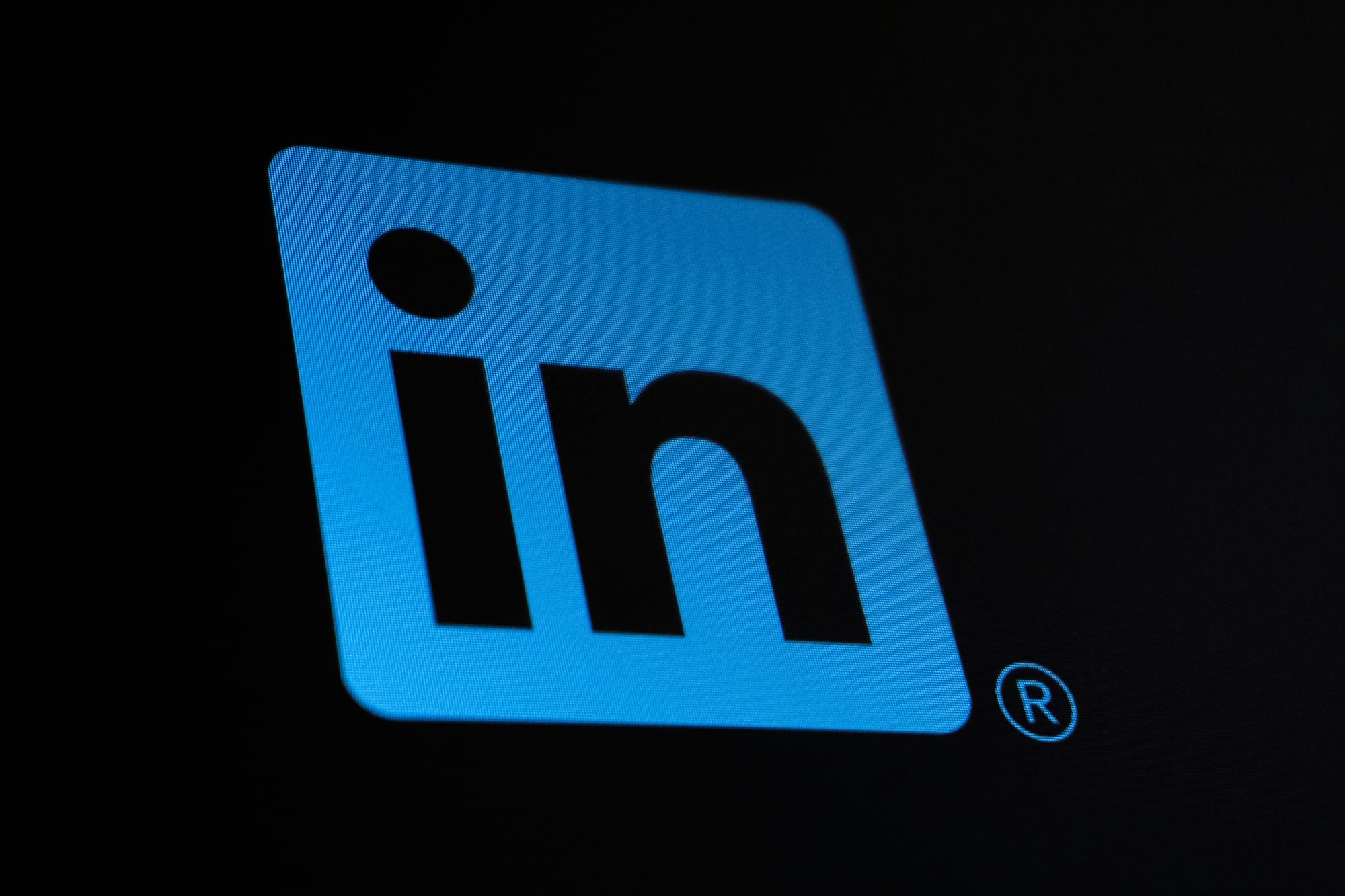 41% długich postów na LinkedIn to treści wygenerowane przez AI