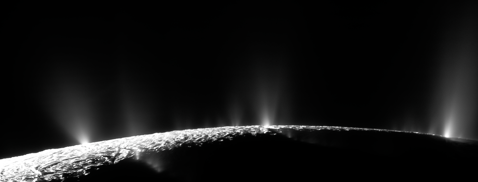 Alien Life Can Survive on This Tiny Moon—We Just Need to Go Find It