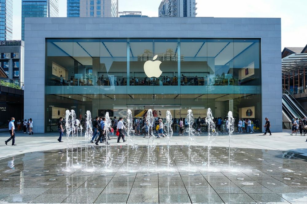 Security Researcher Allegedly Hacked Apple’s Backend, Scammed $2.5 Million