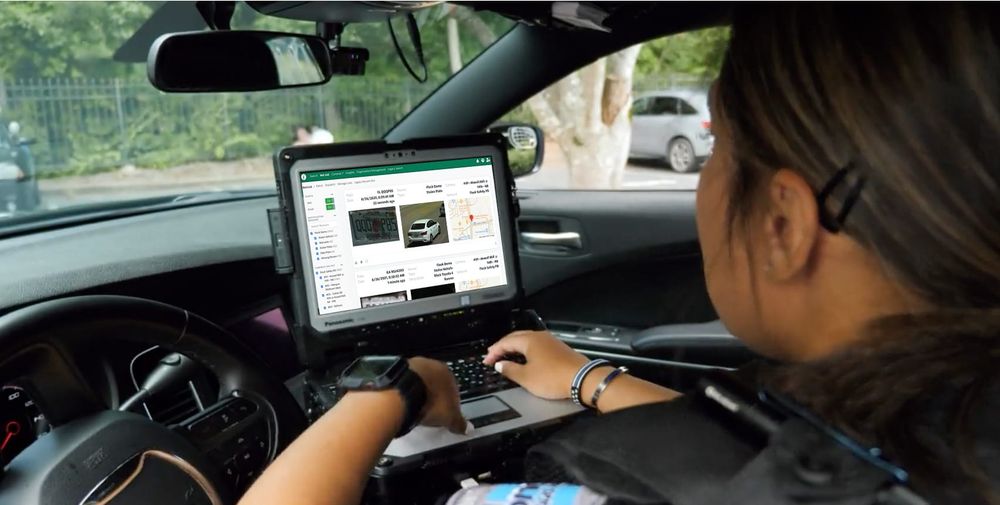 A Texas Cop Searched License Plate Cameras Nationwide for a Woman Who Got an Abortion