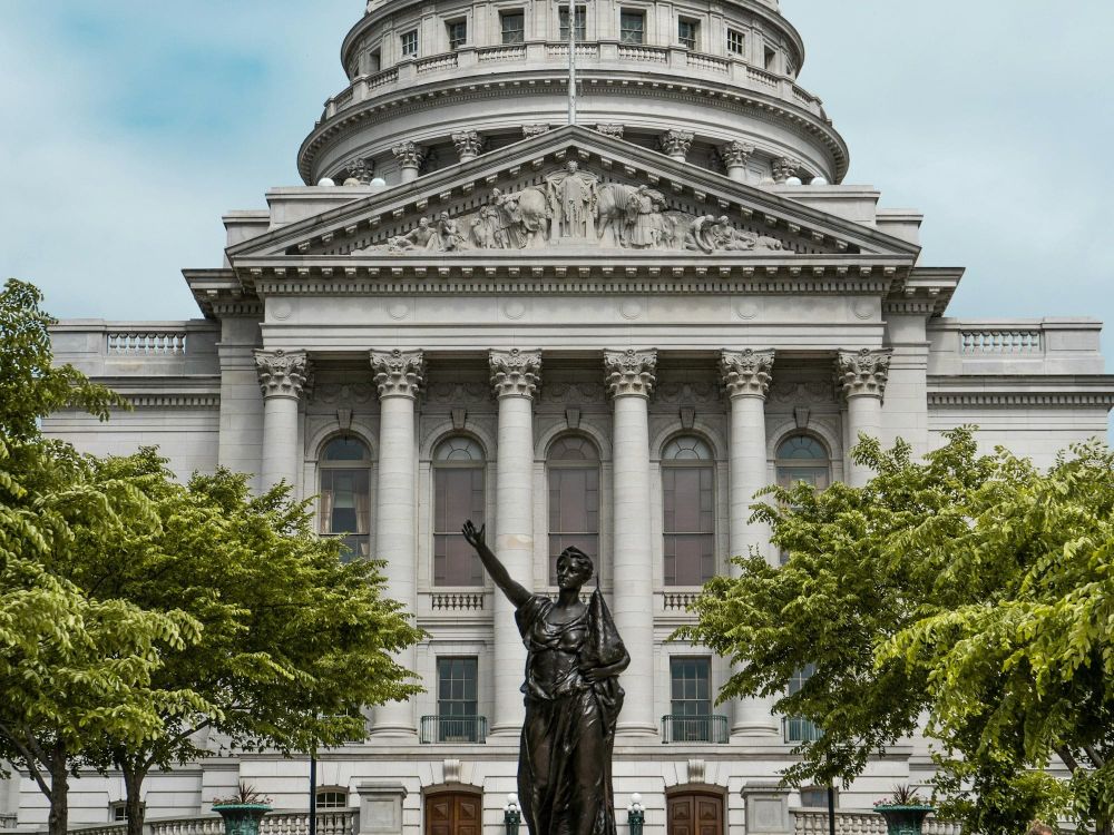 Wisconsinites Can Keep Watching Porn After Governor Vetoes Age Verification Bill