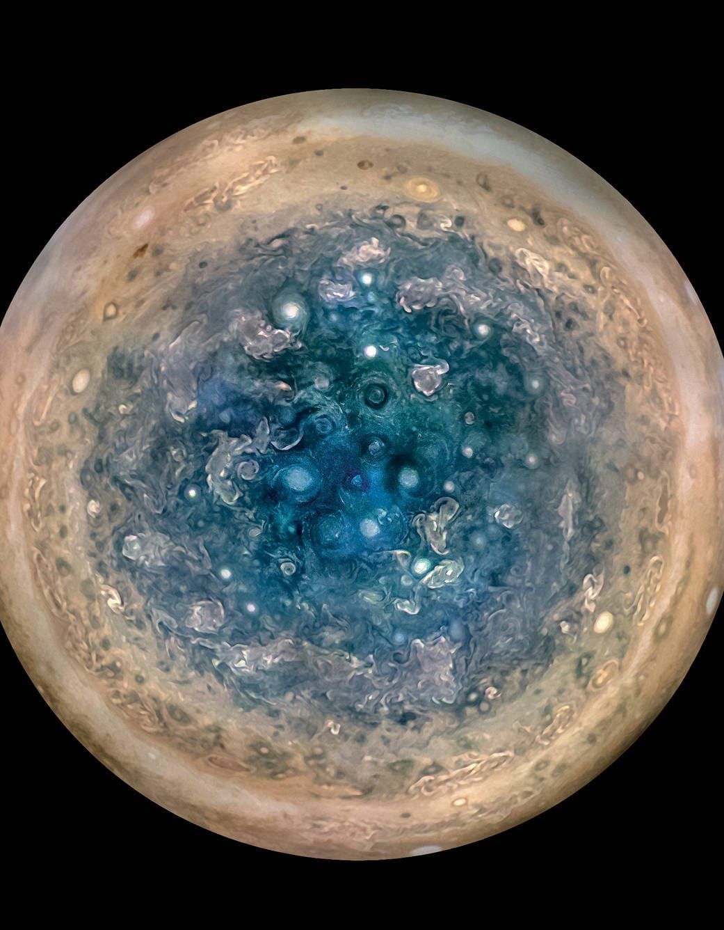 Astronomers Create Strange ‘Vortex Crystals’ from Space in the Lab