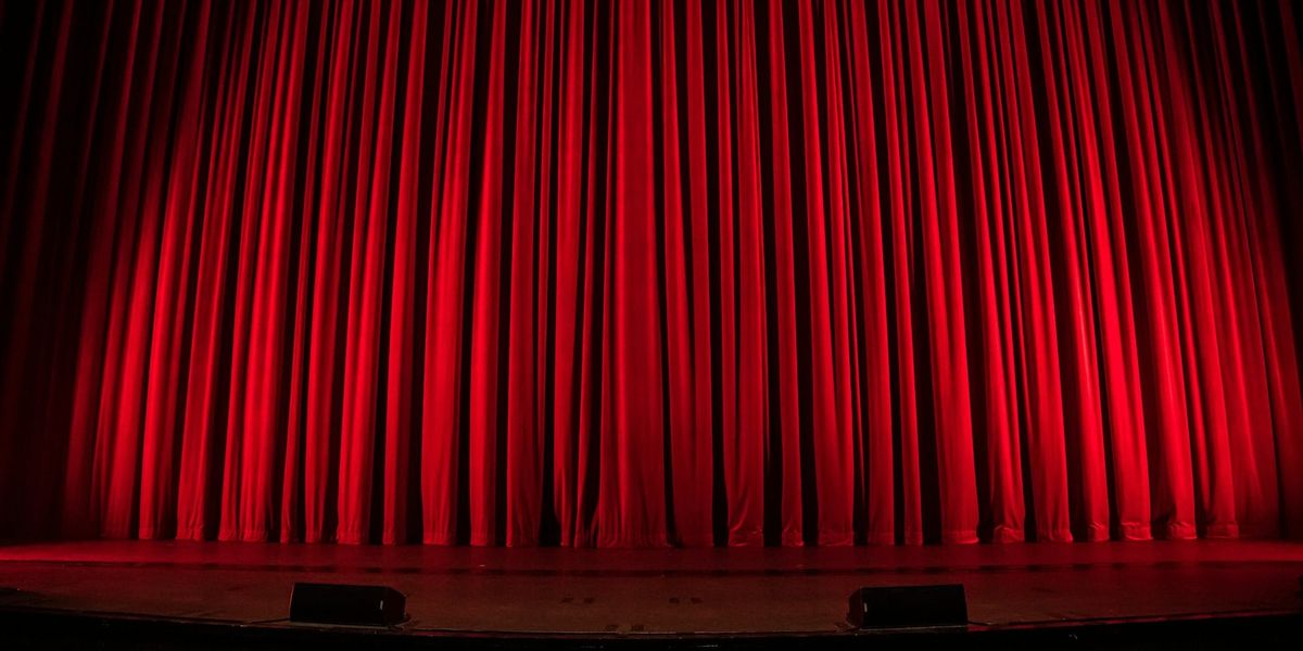 Video slideshow and scenes from "Oliver!"