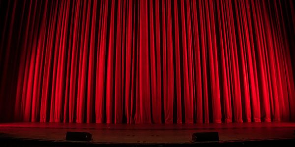 Video slideshow and scenes from "Oliver!"