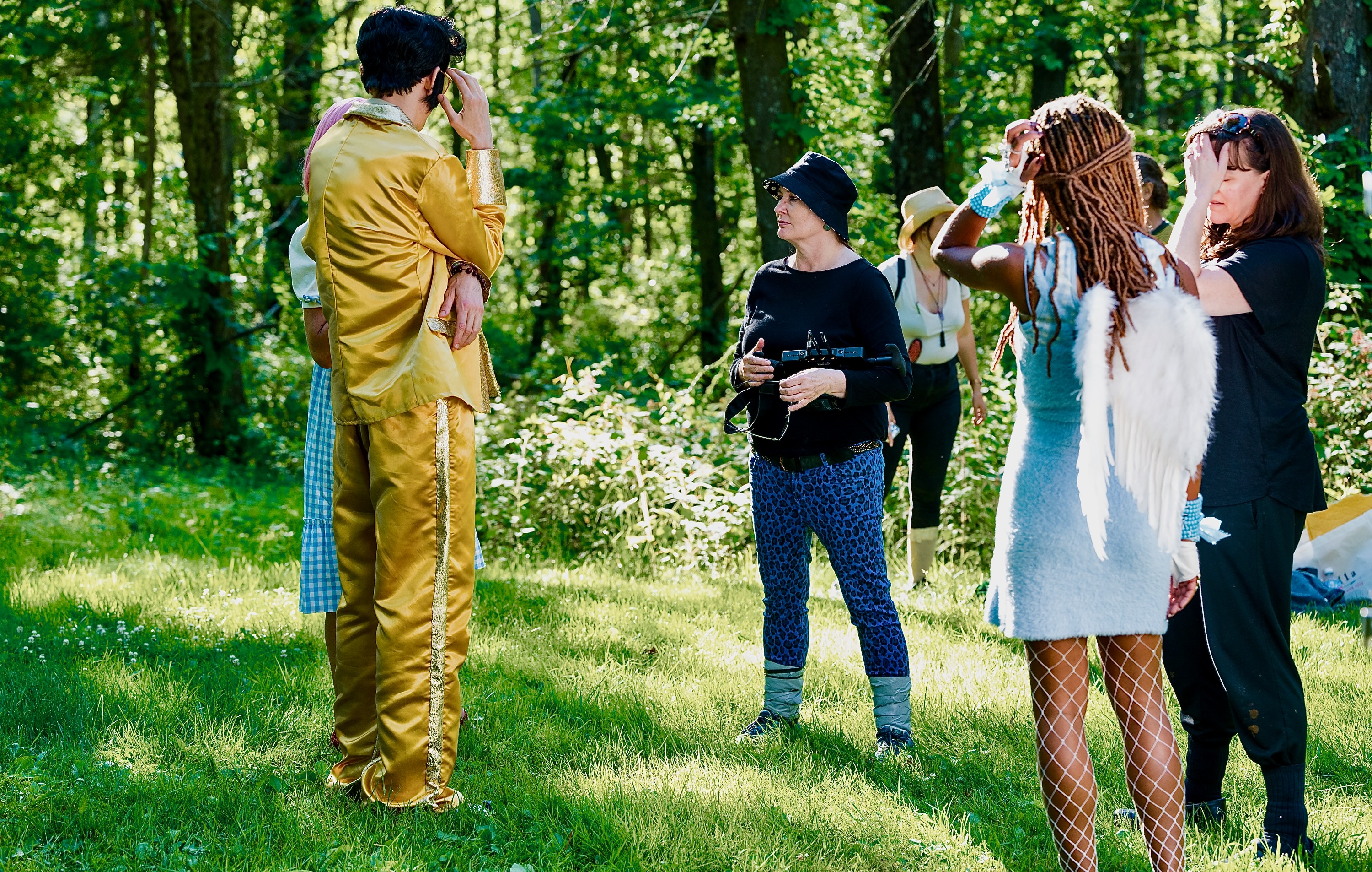 Imelda O’Reilly directing on set of Suspicious Minds at the Catwalk Art Residency.
