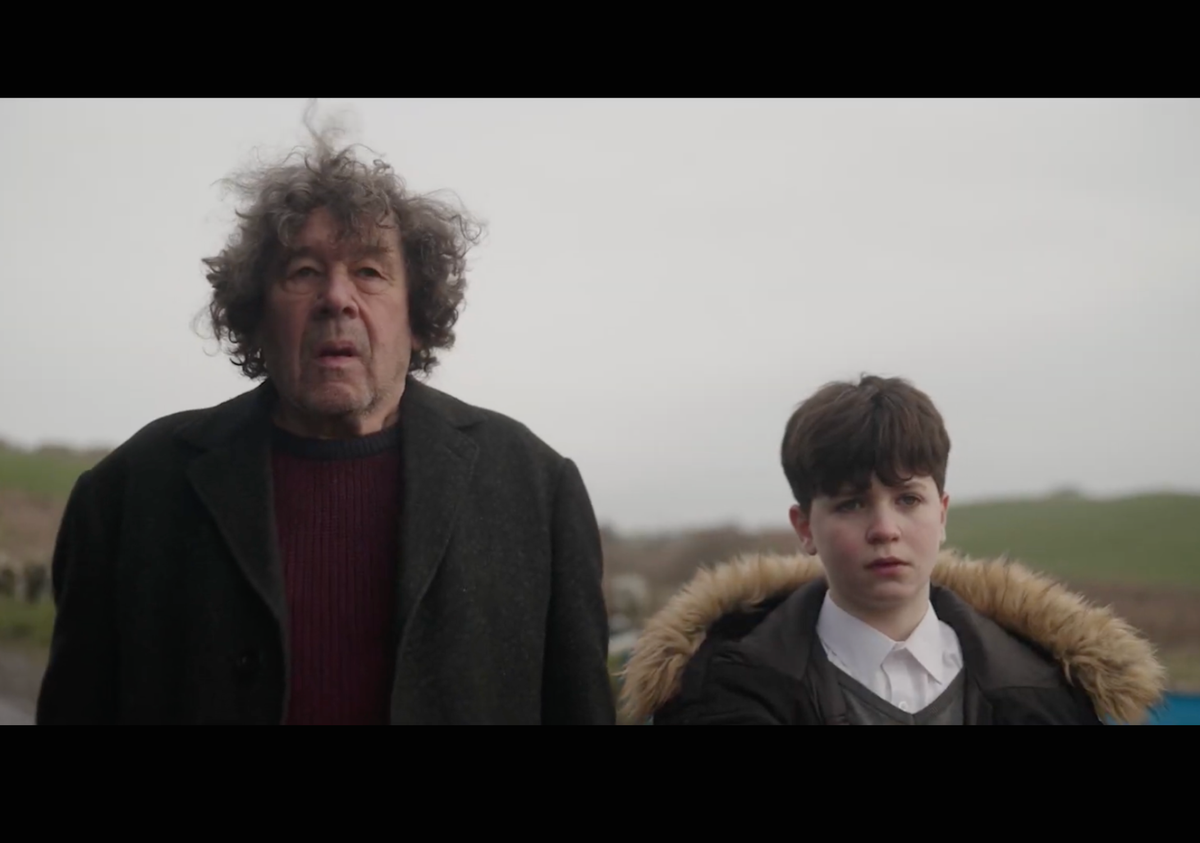 Short Film Review: Éist