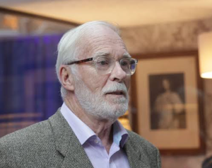 Ian McElhinney