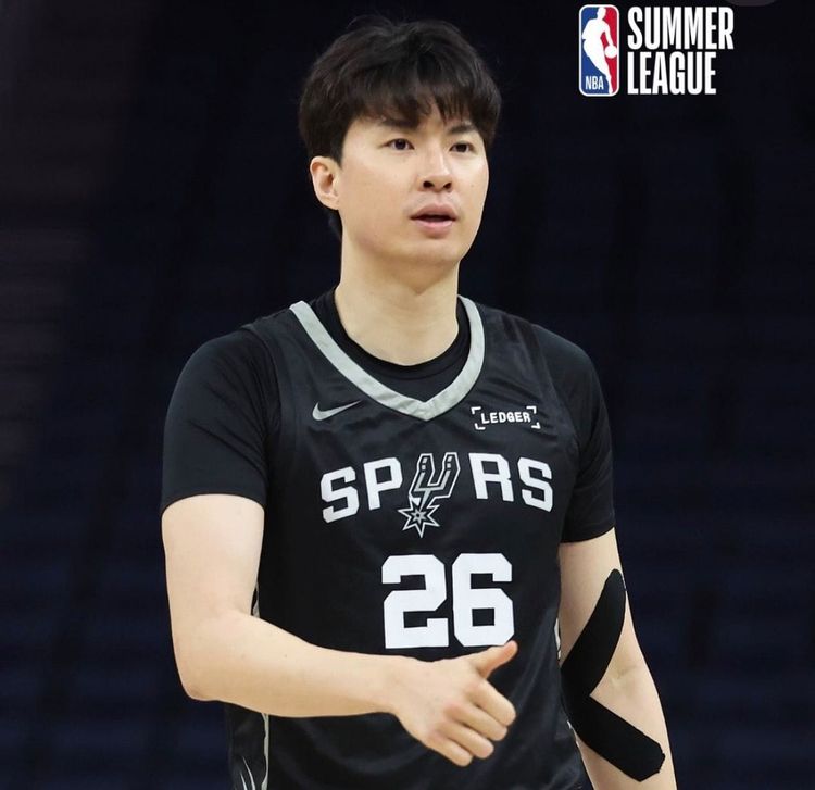 이현중이 미니캠프로. Lee is now in NBA Training camp