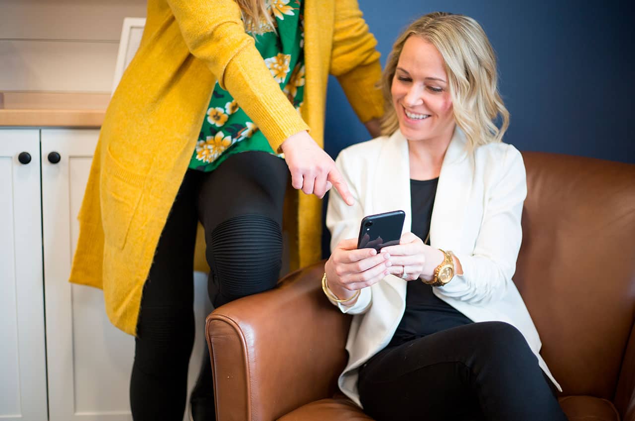 How do push notifications help in MyLead publishers’ work?