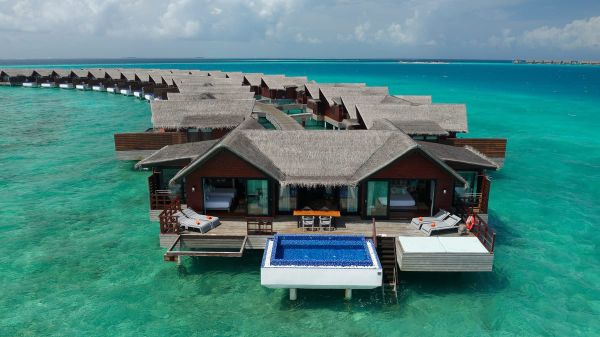 From Deck to Depth: Grand Park Kodhipparu, Maldives