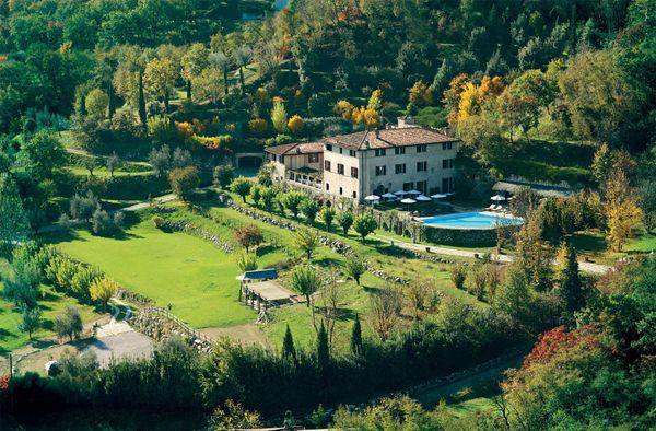 Villa Arcadio: A Quiet Landmark Above Lake Garda