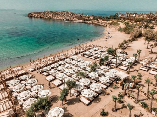 Discover the Cyclades: A Guide to the Most Enchanting Beaches in 2024