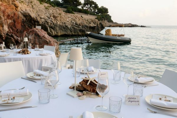 Mauro Colagreco Hosts Exclusive Seaside Dinner at La Spiaggetta dei Balzi Rossi