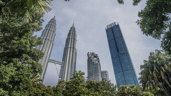 Four Seasons Hotel Kuala Lumpur: A High-Style City Sanctuary