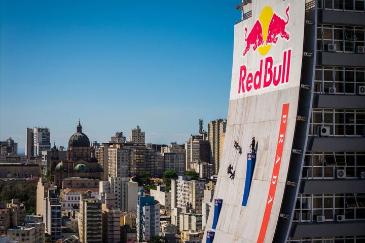Quando a publicidade virou ação: como a Red Bull reescreveu o arquétipo do herói moderno