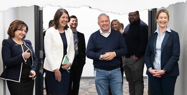 Red Deer is galloping toward a cliff