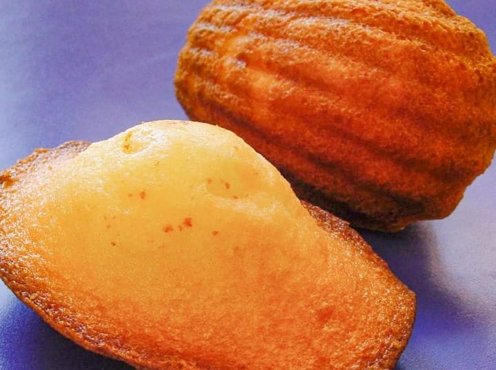 when I think of proust I think of madelines like the ones in this picture