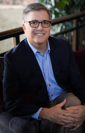 Greg-Chambers-Sales-Consultant-Seated-Hands