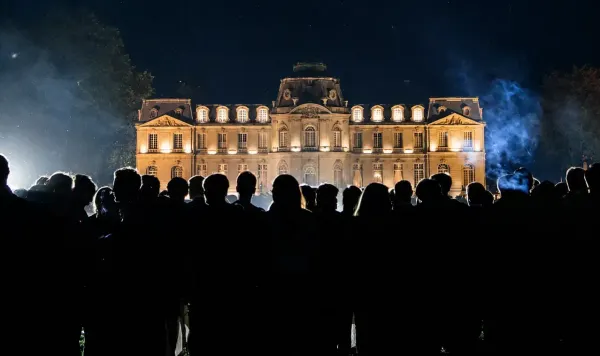 Paid Internship at The Castle Club