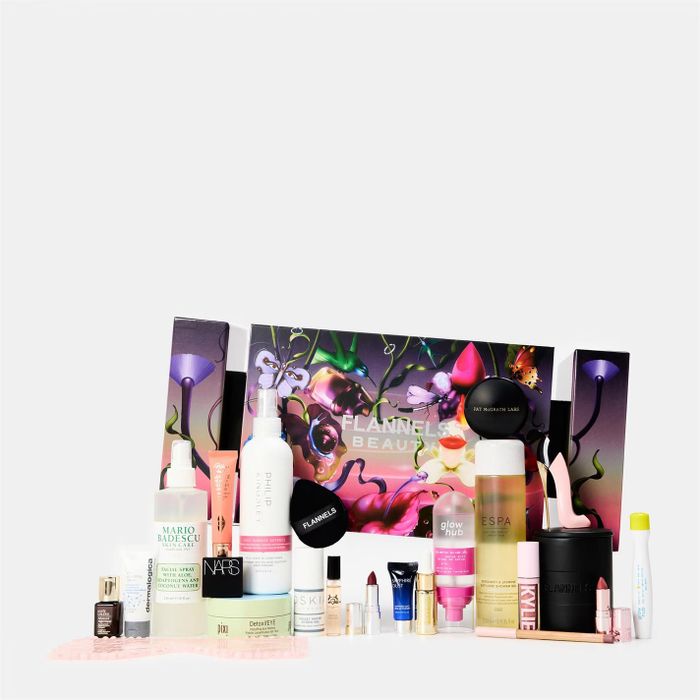 *Pre-Order* Flannels Beauty Cracker 2025