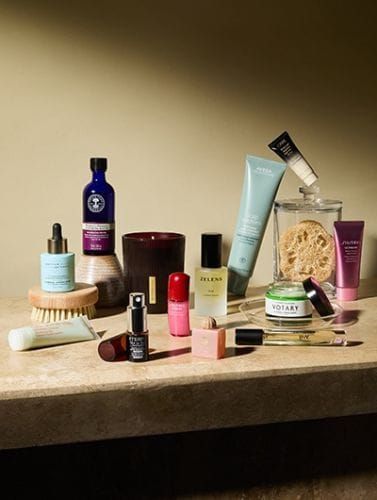 *New* Harper's Bazaar Icons Beauty Box January 2026