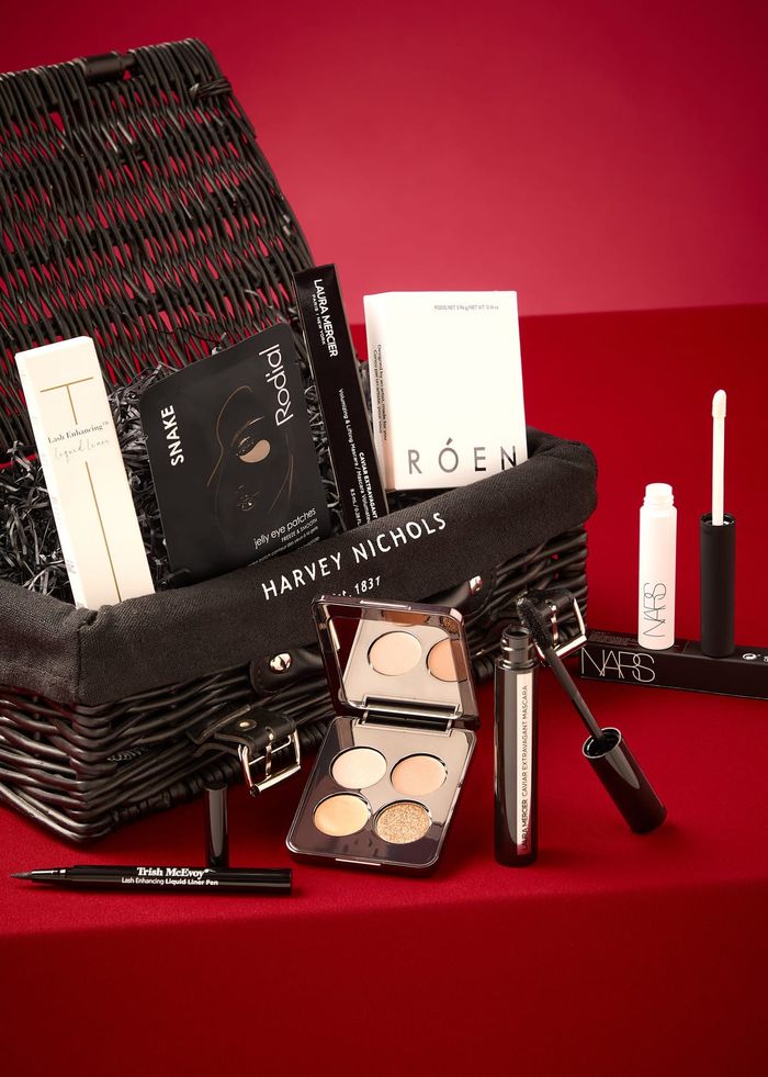 *New* Harvey Nichols - The All About Eyes Makeup Hamper 2026