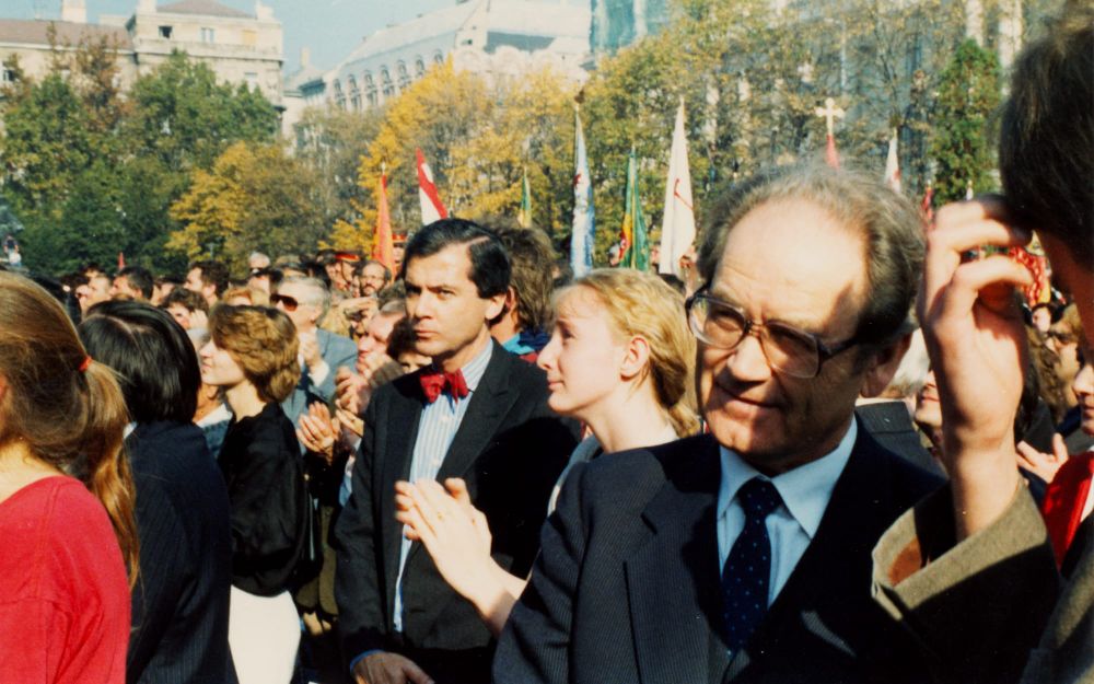 October 1989: Proclamation of the Republic of Hungary post image