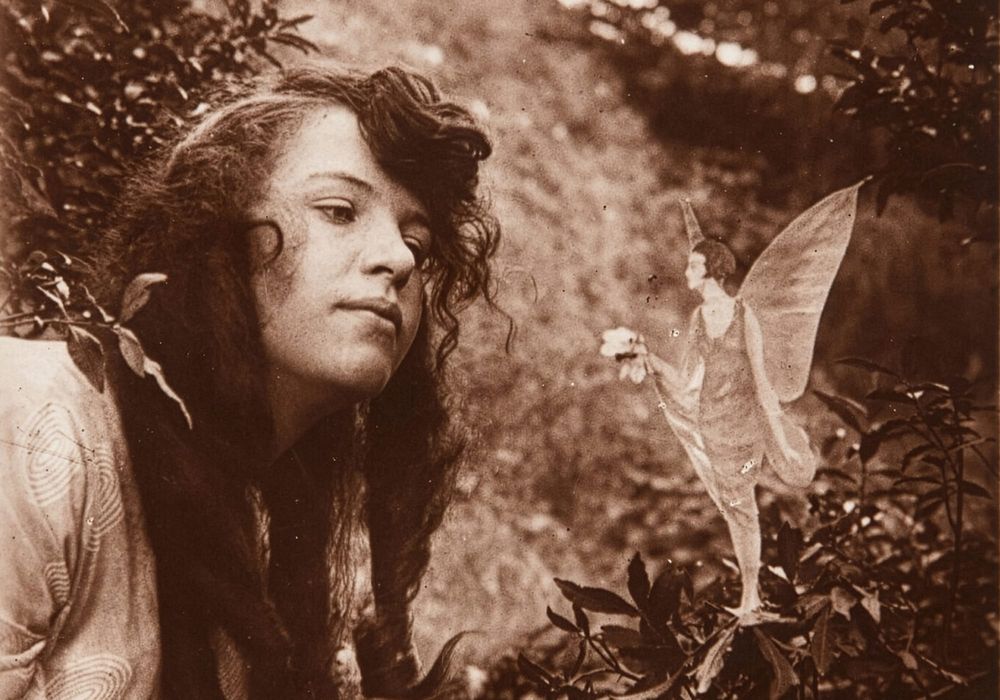 Arthur Conan Doyle and the Strange Story of the Cottingley Fairies post image