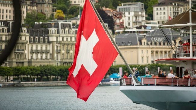 Überrennen reiche Amerikaner gerade Schweizer Banken?