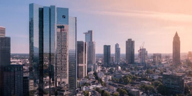 Die Deutsche Bank will die UBS im Firmenkundengeschäft angreifen - doch richtig wehtun wird sie ihr nicht