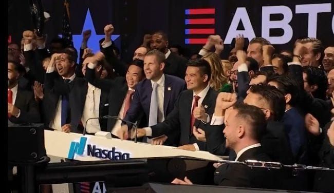 1 Milliarde an die Wand gefahren - das unglückliche Händchen des Trump-Clans