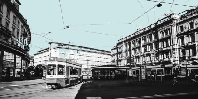 Unterschiedliche Vorsorgepläne von UBS und Credit Suisse bereiten Bauchschmerzen