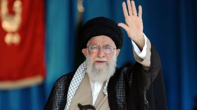 Nun dürfte der Bundesrat die Iran-Gelder in der Schweiz einfrieren