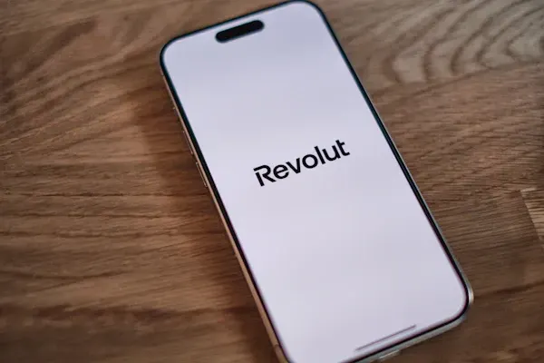 Revolut beantragt Finma-Banklizenz und läutet Zeitenwende im Schweizer Retailbanking ein