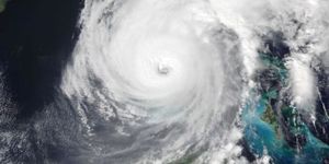 Extremes Wetter wirbelt die Swiss-Re-Bilanz durcheinander