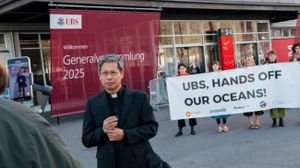 Generalversammlung der UBS von Protesten begleitet