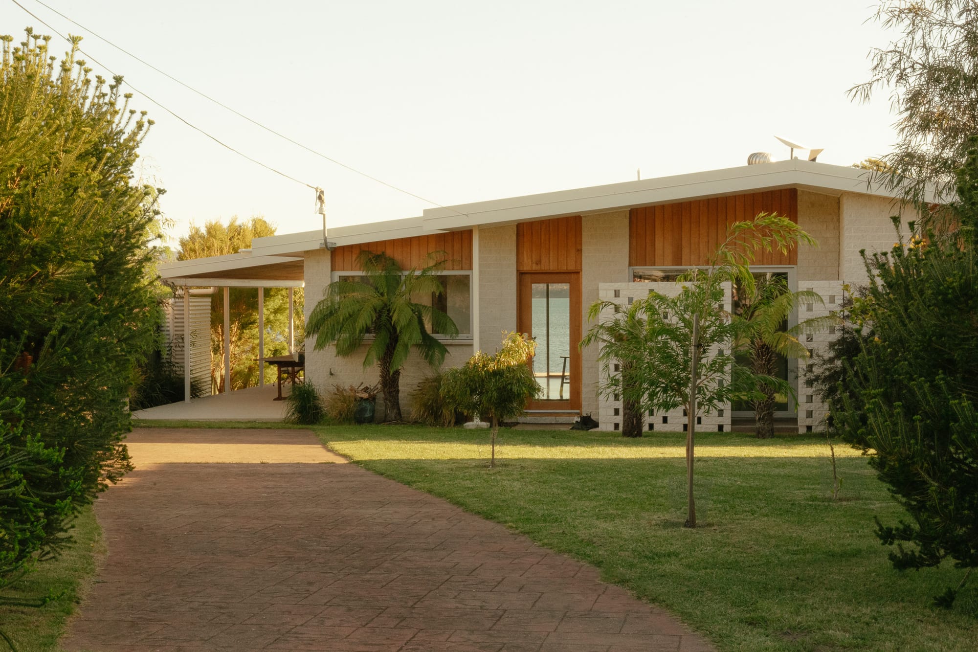 Shelly House