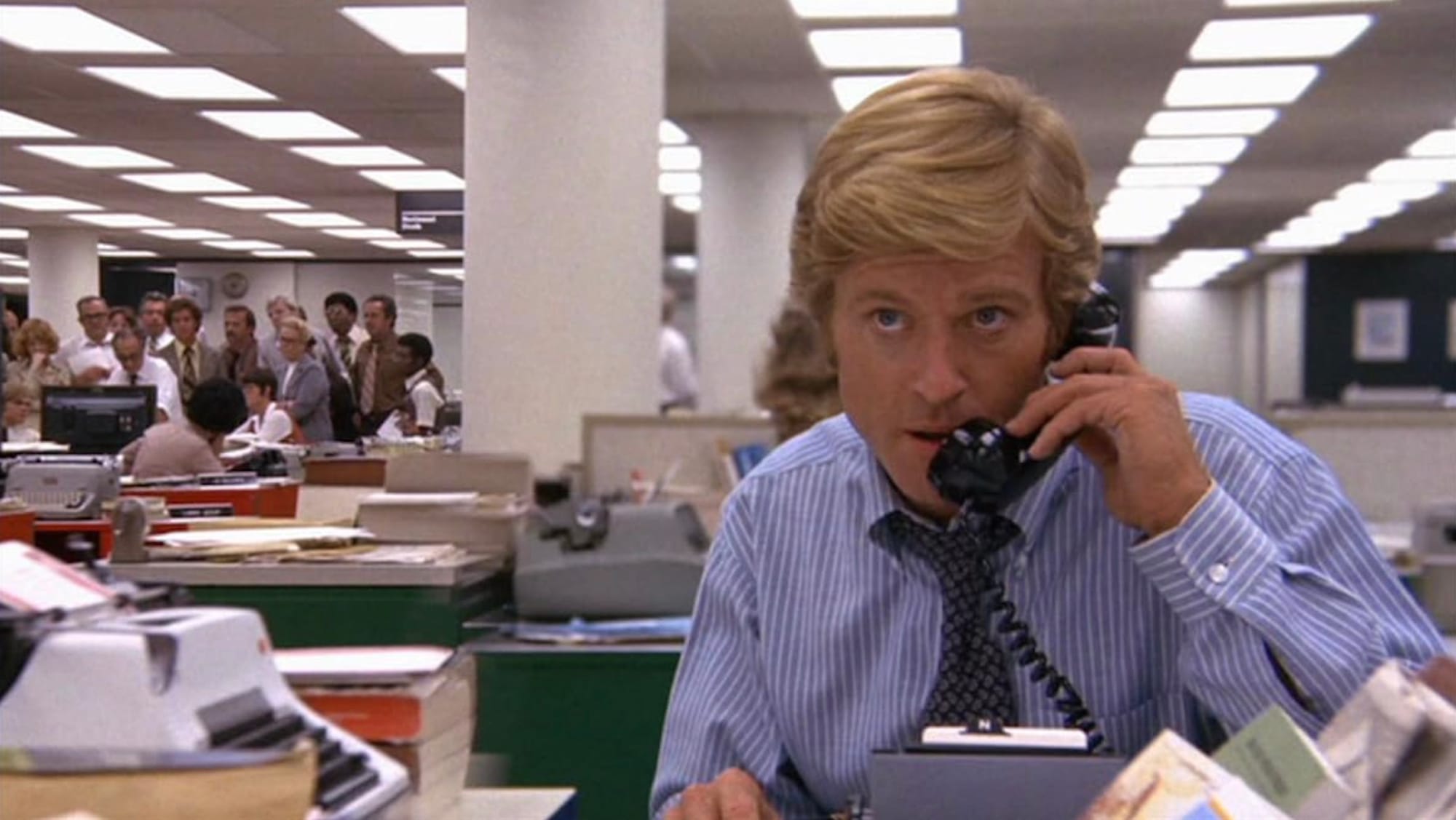 Striped shirt! typewriter. Famous split-diopter shot