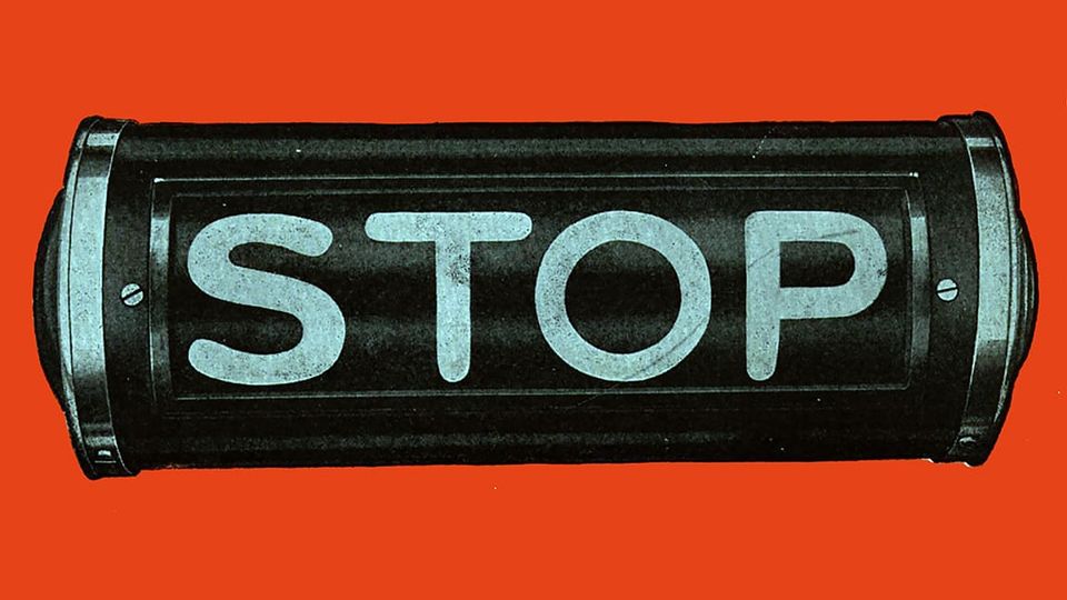 ROEDDING Signal Tail Light warning motorists behind you to STOP (public domain)