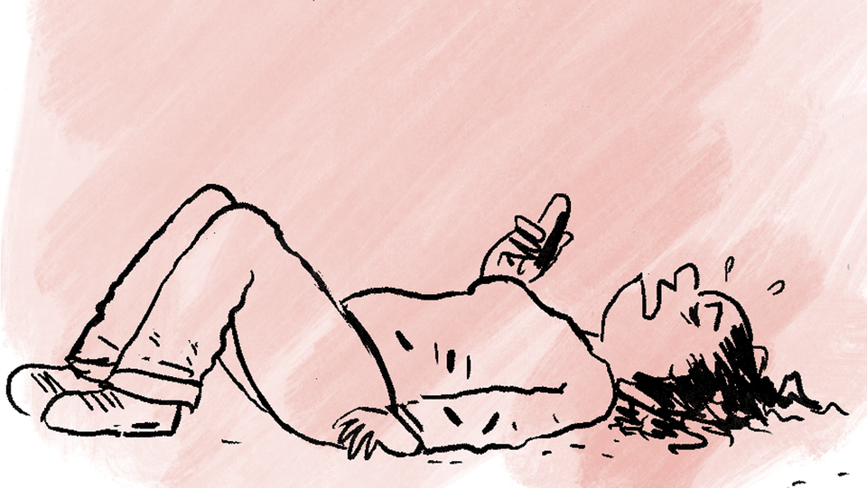 [Woman in distress, on the ground, on her back, perspiring, holding phone.]