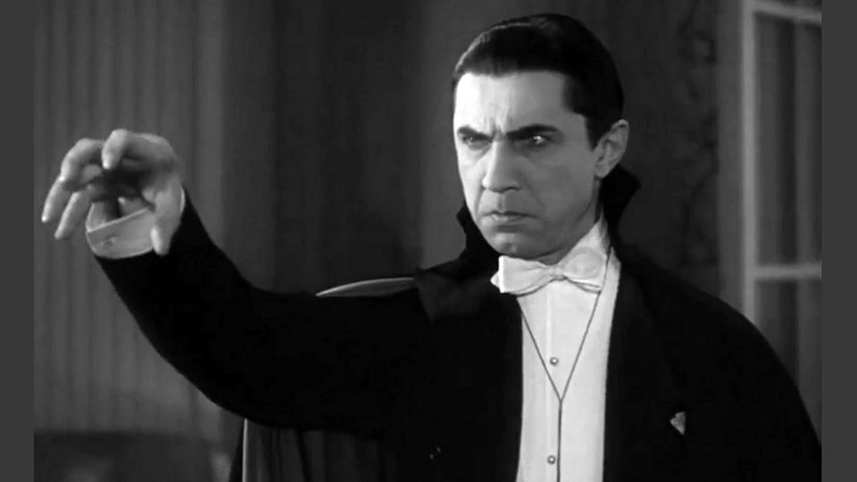 Bela Lugosi as Dracula, 1931 (public domain)