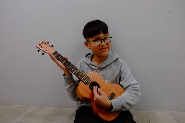 如何踏出孩子學音樂的第一步？從鋼琴、爵士鼓到烏克麗麗的樂器學習全攻略！