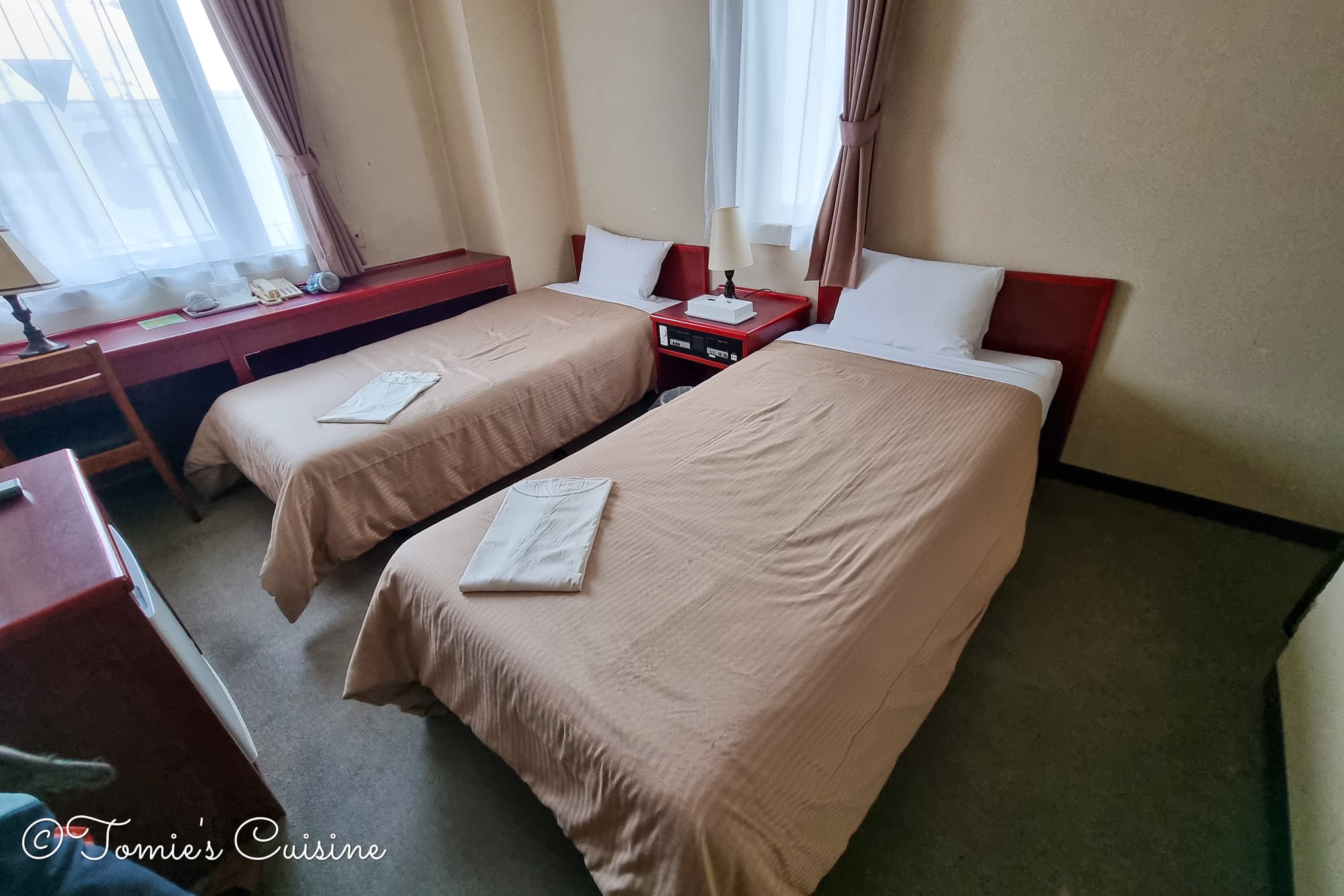 The Lion Prince Hotel twin bedroom