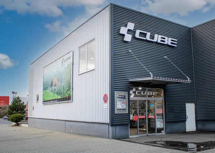 Een fiets kopen in de Cube factory outlet?
