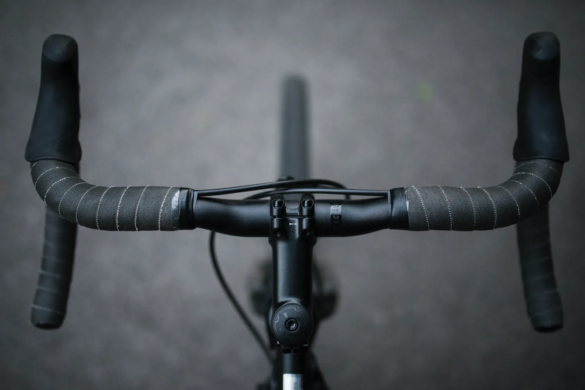 Tutto sul manubrio della bici da corsa.